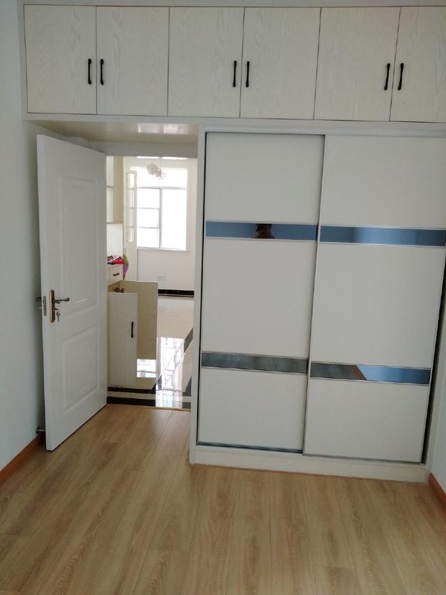 晒晒老公亲自打造的新房,耗时半年,前后花12万,电视墙有亮点!