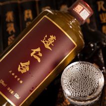 内蒙通辽一小伙,5年喝掉900斤白酒,彻悟3个教训,行家:别乱喝