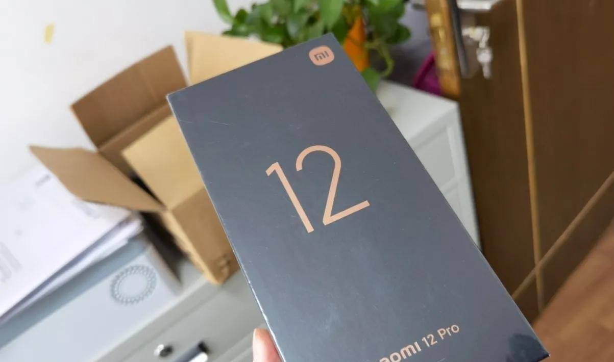 小米科技|花4699买了一台104W跑分的小米12Pro:上手3天后,说说我的心里话