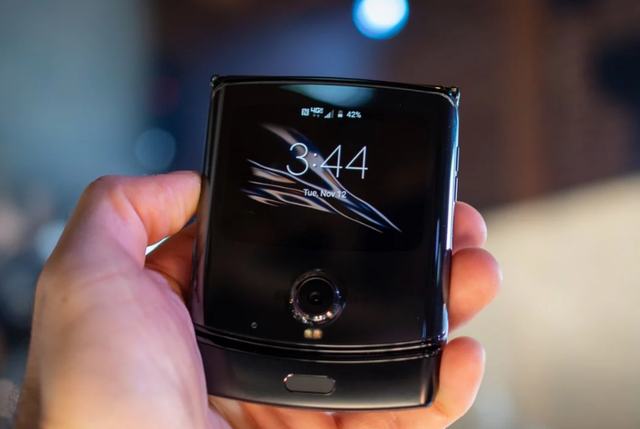 官宣|春节后换新手机，折叠屏moto razr 2022值得考虑