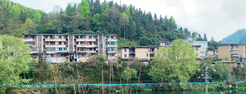 玫瑰|贵州废弃的三线厂，隶属于083基地，旧址开发成温泉酒店