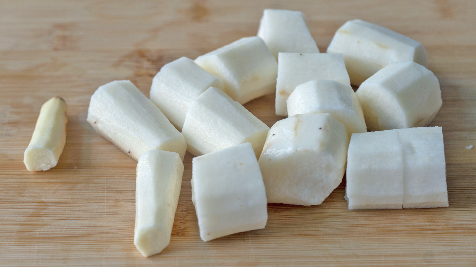 谷雨时节,记得吃“4白3黄2绿1红”,祛湿润燥,应季而食身体好