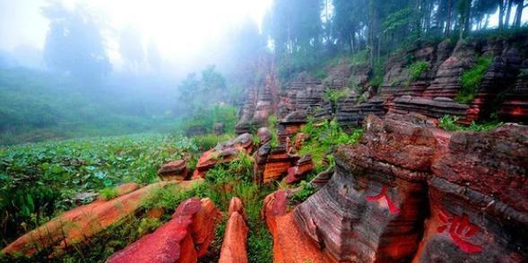 邛海|瀑布溶洞，湖泉峡谷！湖南一景区，形成于4.5亿年前，景色壮观！