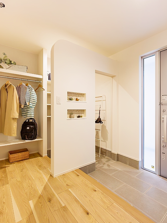 衣帽间别\区\分那么清楚,学日式的布局,收纳量更多,美观又便利