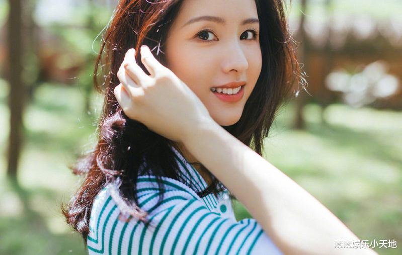 陈都灵|陈都灵汪汐潮分手,于正评论:见光死的爱情不牢靠,不要也罢