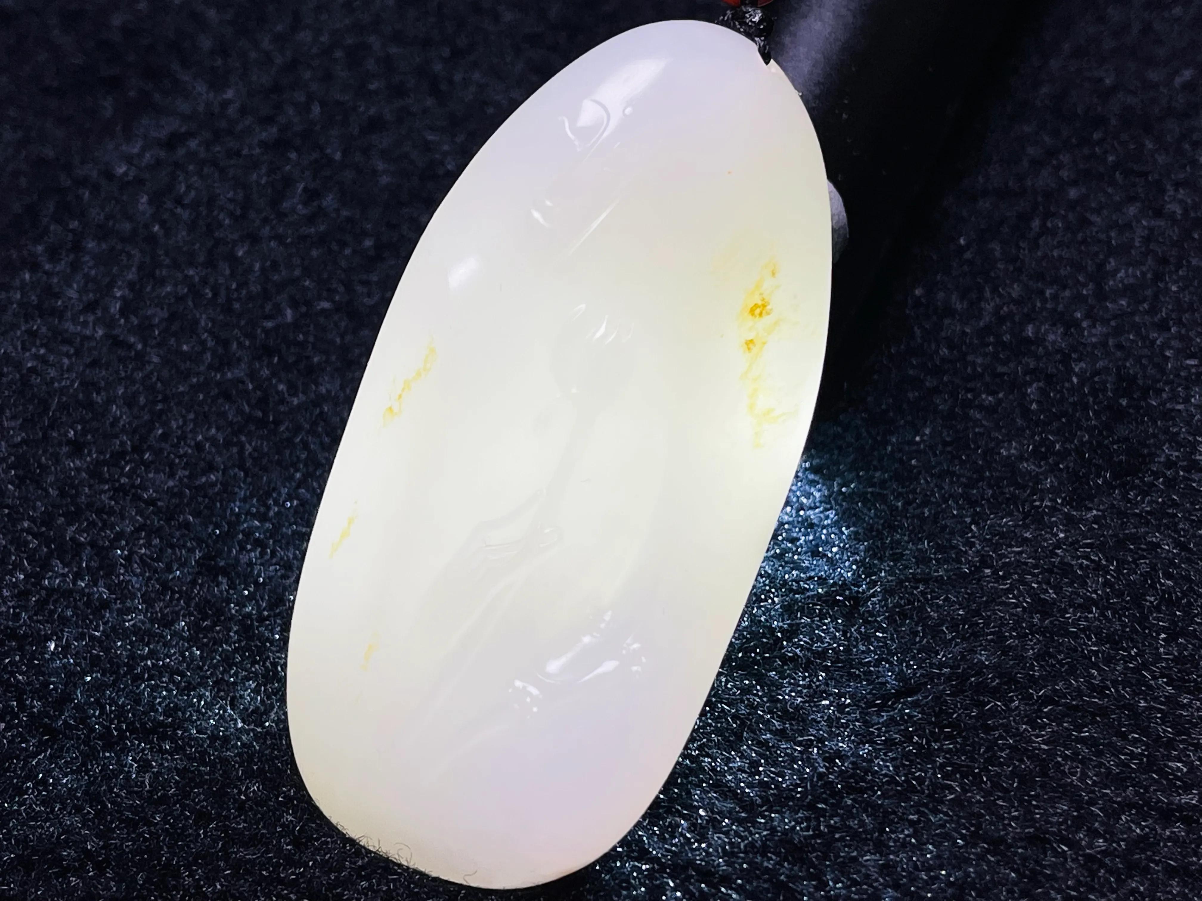 雕刻|大师亲工！和田籽料“花开见佛”！