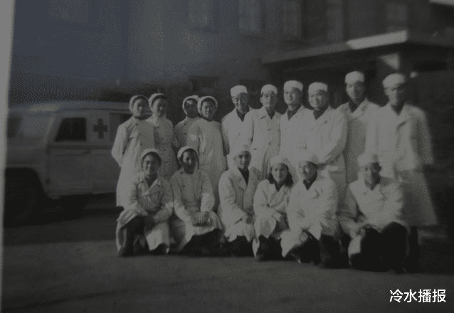 80年代初,安阳纱厂院花离奇失踪,病人积极打扫厕所暴露藏尸点