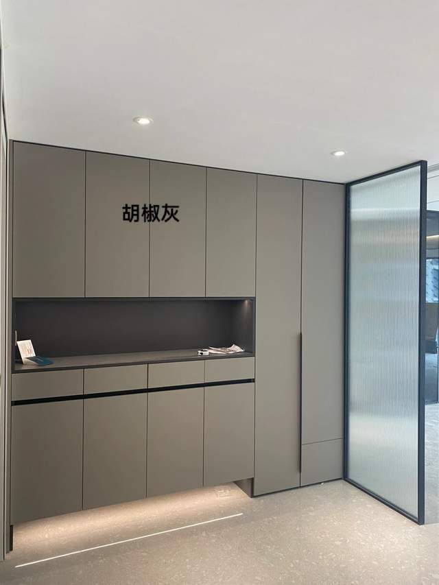 新房装修最流行的22种鞋柜门板色号分享 喜欢的点赞收藏