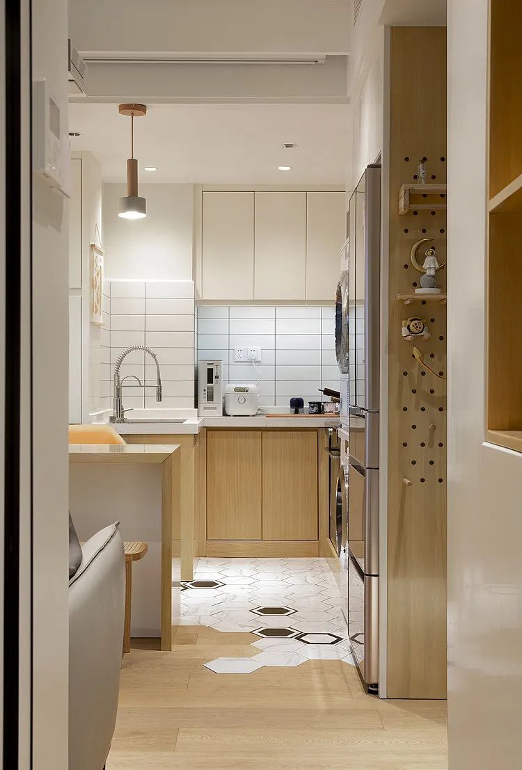 60m2小户型,日式风格+无主灯设计,几乎把小空间的利用率发挥到了极致