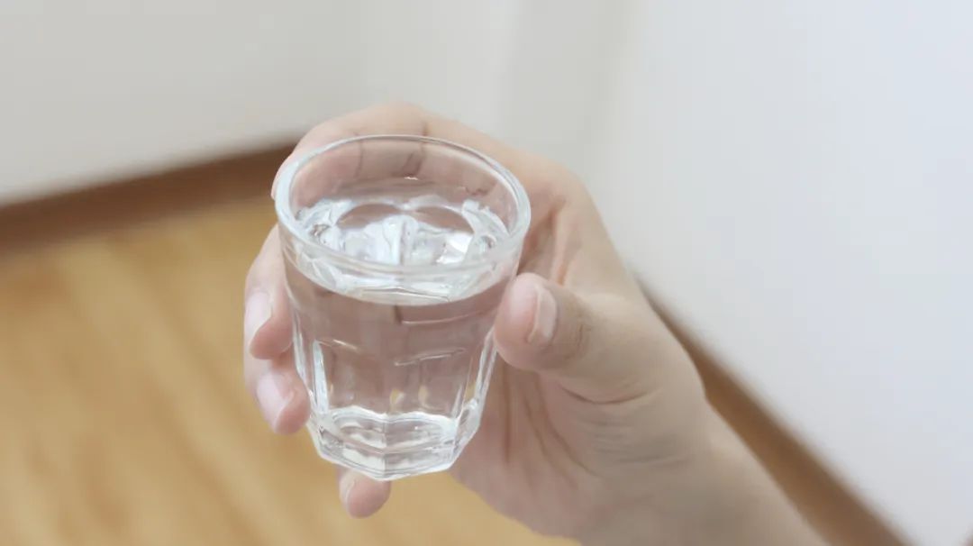 甲状腺|多家医院联合声明：1菜和酒一起吃，相当于“摧毁”甲状腺，趁早忌口