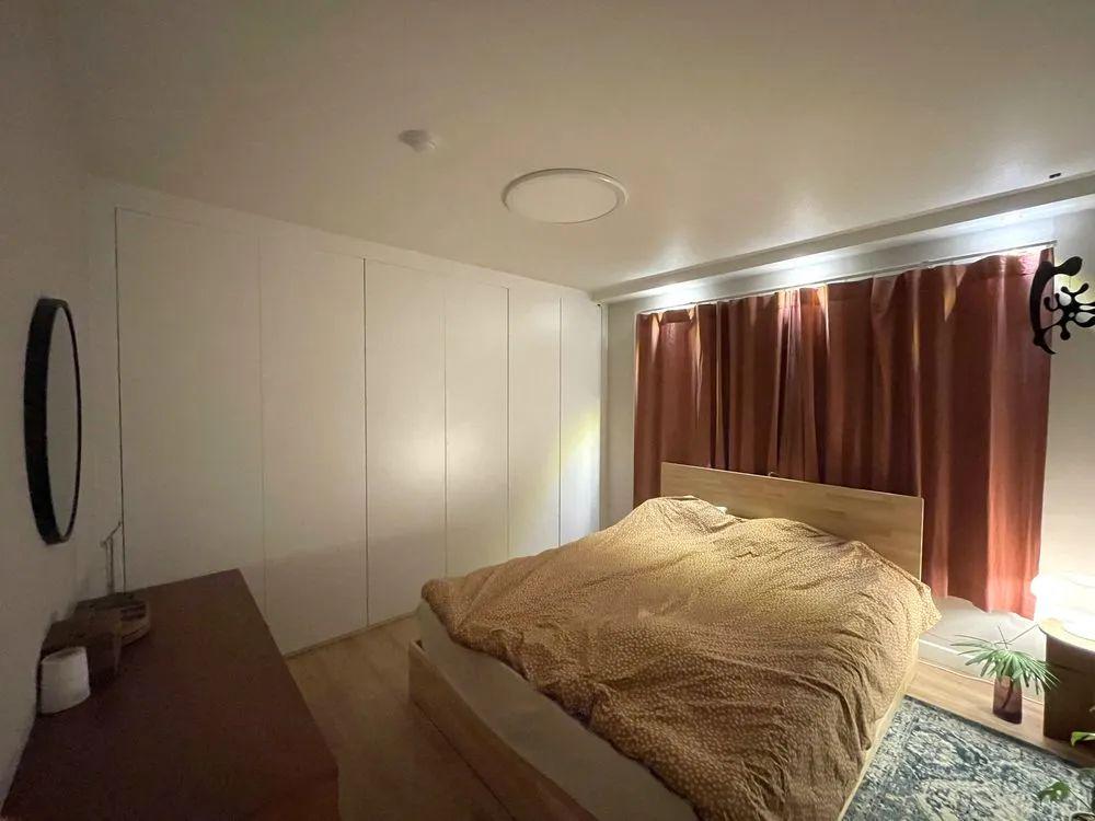 搬家3次总算满意了,住在一楼,玻璃砖封阳台,楼上业主开始羡慕