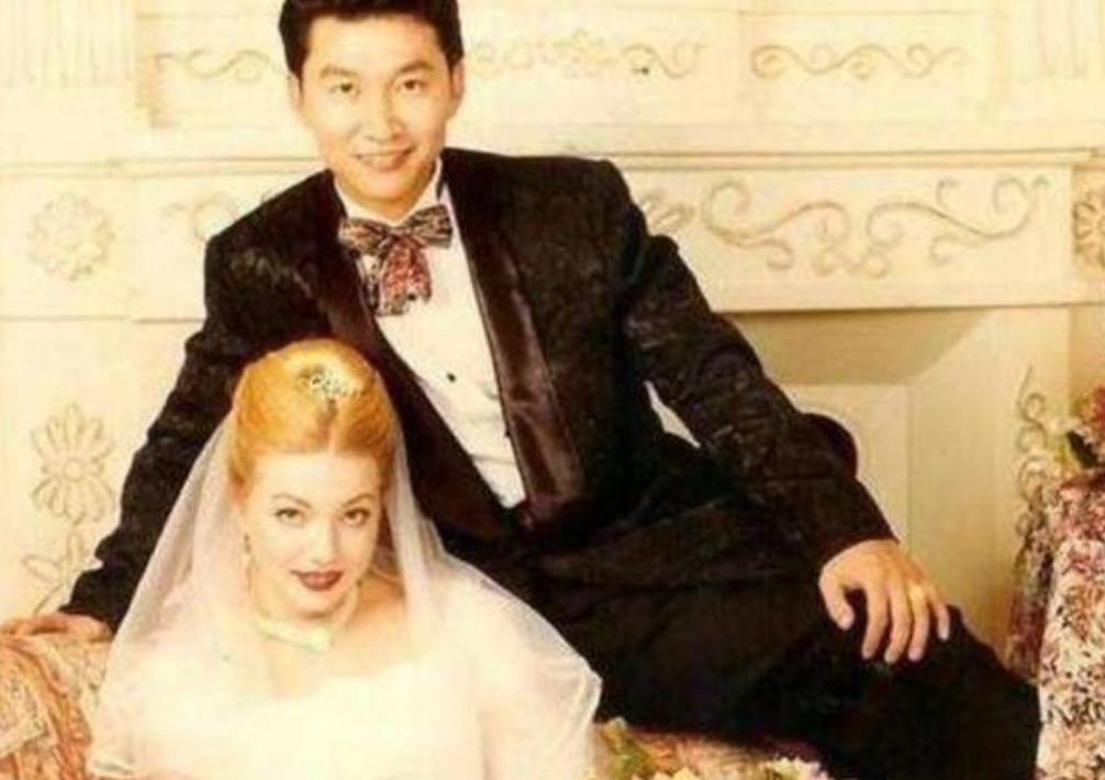 赵燕国彰|赵燕国彰:演“豪哥”一角走红,娶瑞典美女,岳母是希腊贵族