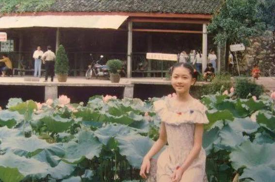 万茜|“姬圈扛把子”万茜泪崩:又A又飒的她,原来也有不为人知的一面