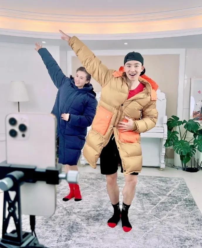 刘畊宏|刘畊宏已被封号多次,为何直播间依然数万人?