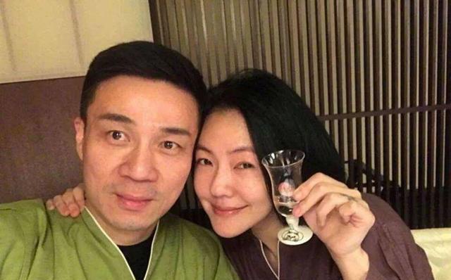 汪小菲|大瓜!狗仔再曝汪小菲出轨照片,顺便提到小S老公,信息量大