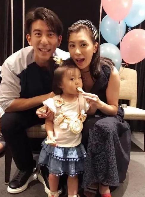 范丞丞|修杰楷为小女儿庆生,3个女儿颜值差别大,贾静雯与孩子似姐妹