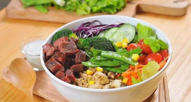 真维斯 头发经常出油怎么办?医生提醒:让头发告别油腻,6件事需做到位