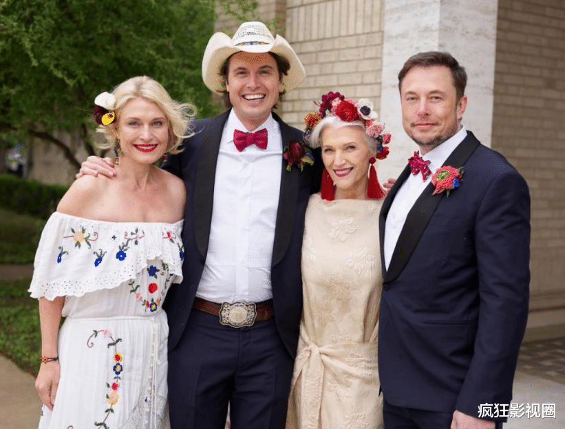 摩托罗拉|不愧是新世界首富的爱妻,马斯克女友纹身造型酷似外星人