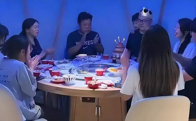 |毁三观！姚威被造谣打了许妈姚爸，为何不造谣打杜郭夫妇原因简单