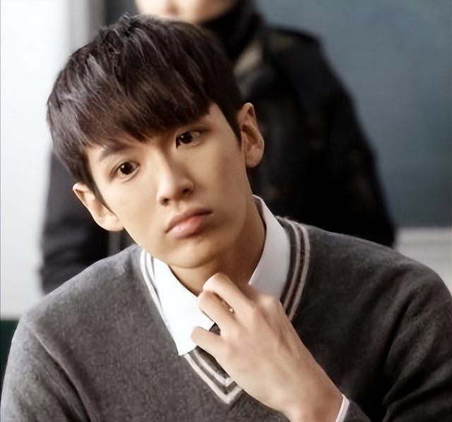 翟天临|红得快,沉得也快,这9位“风光不再”的男星,有的人绝不无辜