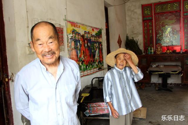 河南8旬大爷30年前向亲戚借钱给儿子看病,一分钱没借到,因为啥
