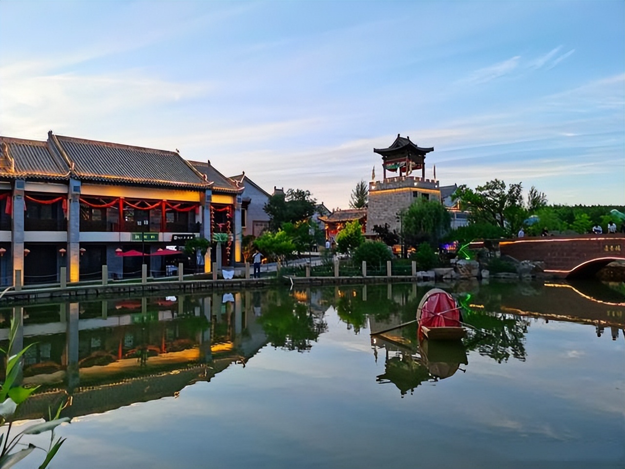 新疆维吾尔自治区|旅行去了三次鄂尔多斯，谈谈我对鄂尔多斯这座城的几点印象