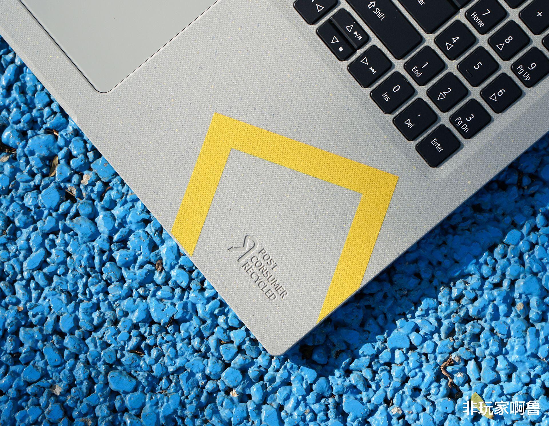 摩托罗拉|拥抱绿色自然 宏碁蜂鸟·未来 国家地理环保联名版笔记本开箱体验