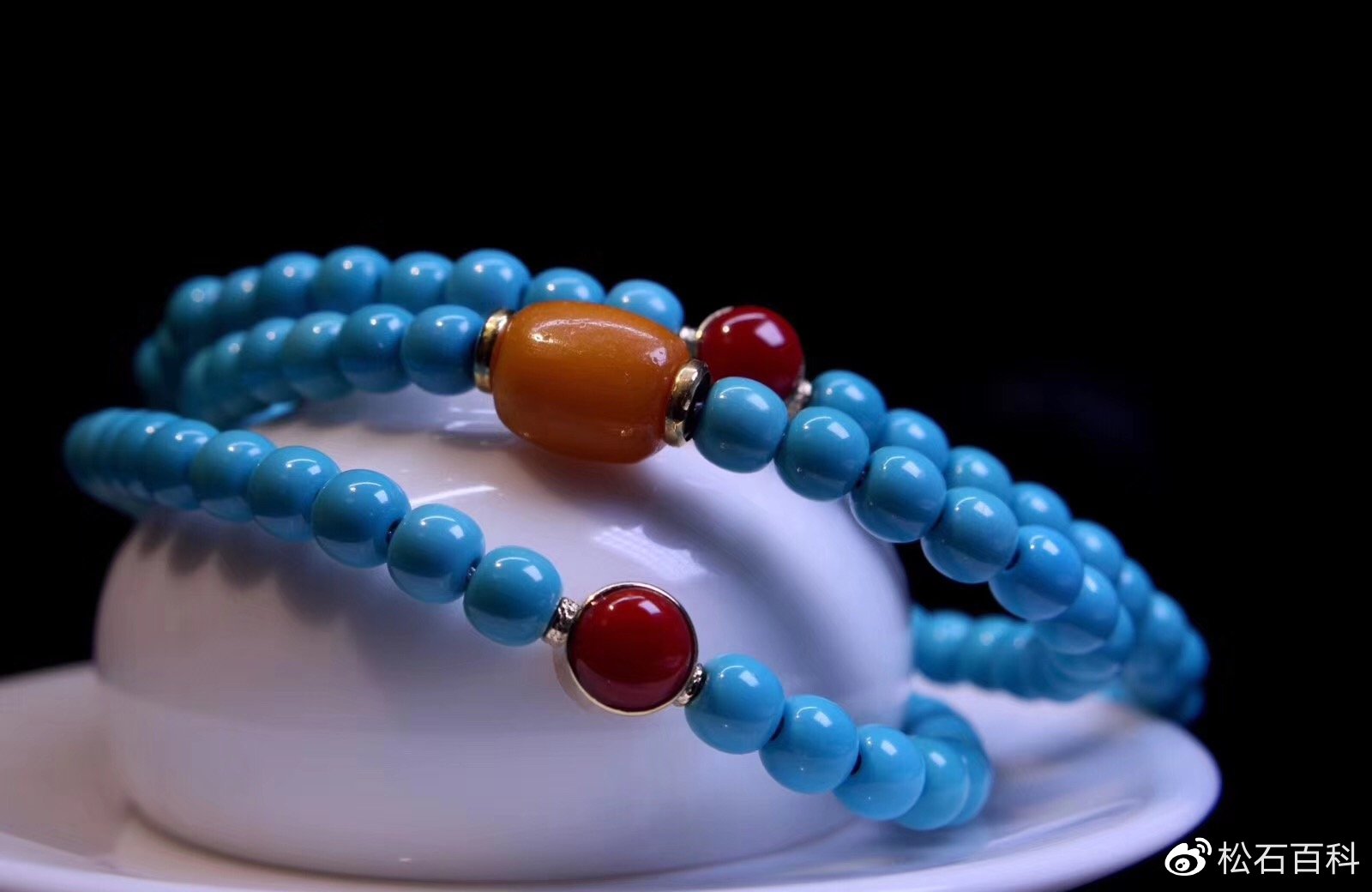 绿松石|如何区别绿松石和伴生矿？