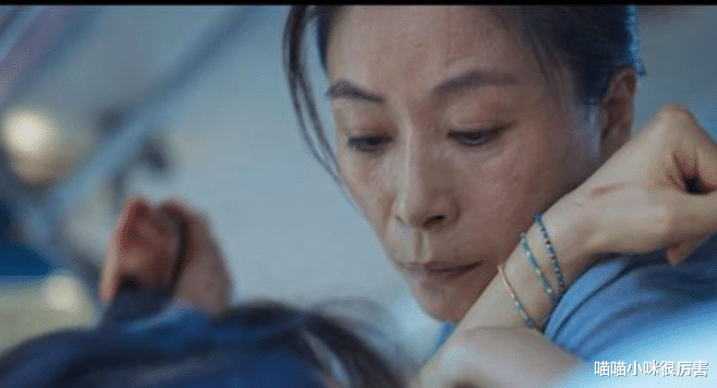 连衣裙 “内卷”下7位暴瘦的女明星,有的瘦到54斤,有的体力不支坐轮椅