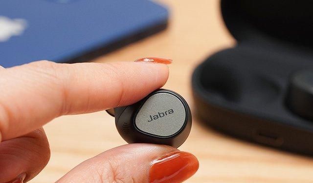 多点|这个全球品牌的真无线耳机，除了高音质和高性能，还加了实用功能