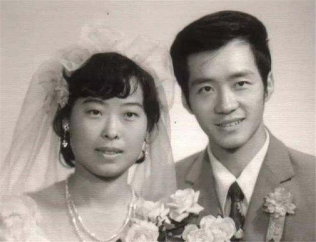 女博士被父亲砍死,竟因不给弟弟买房子,父亲大骂:白眼狼该杀!
