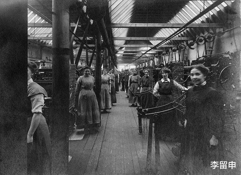 工人|职场,钱能决定一切吗?