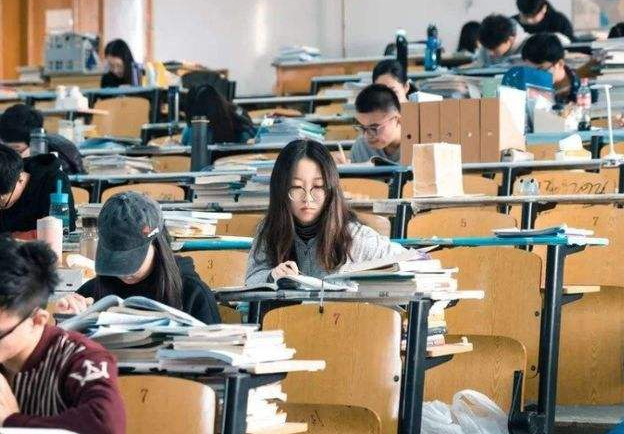 高考作文|2021年四位励志女性代表，现成的高考作文素材，有锦上添花效果