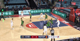 辽宁男篮|92-90！辽宁男篮死里逃生，22岁小将成“镇队之宝”，创3大纪录