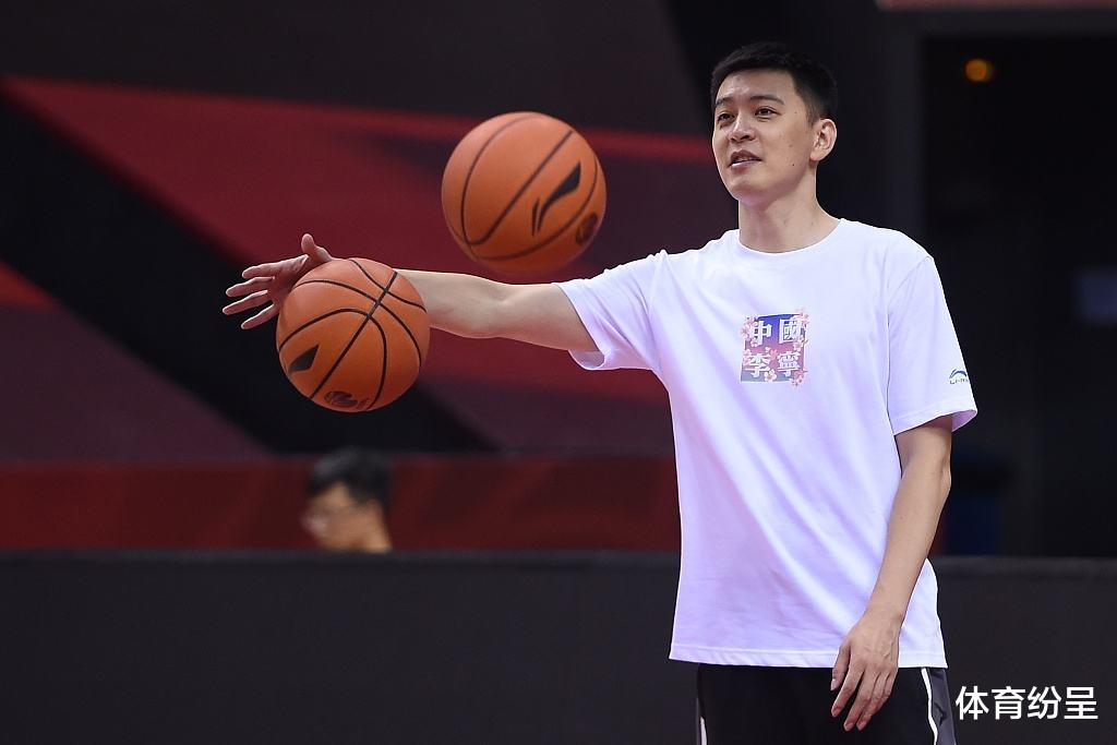 杨鸣|开年大练！杨鸣率队亮相，1人缺席，1人王者归来，辽篮再起航！