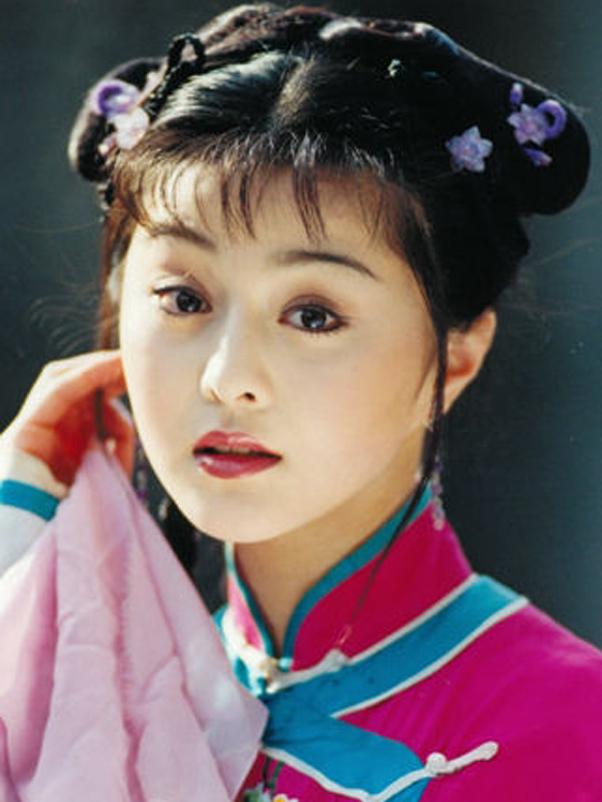 生图 事业凉凉了五年,41岁范冰冰最新活动生图模样都变了,脸又肿又僵