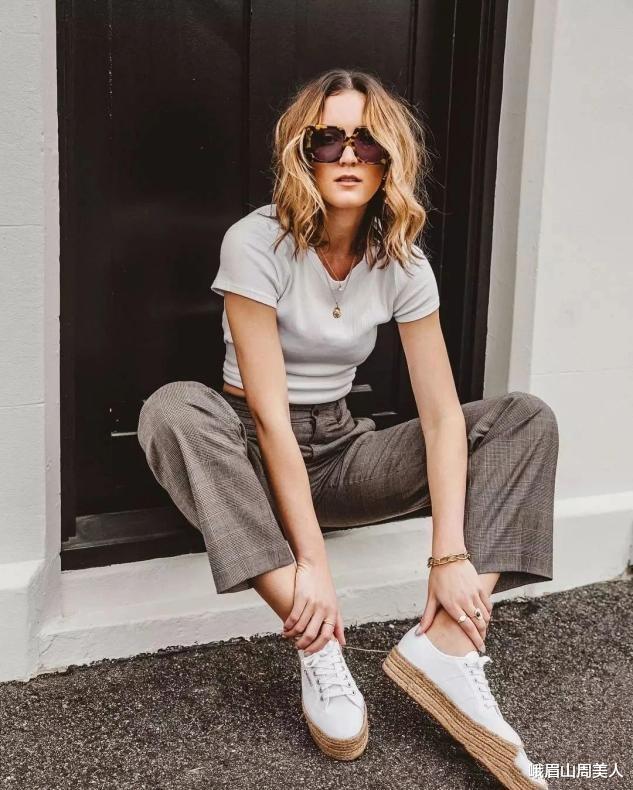 女人不管差钱不差钱，建议少穿这3双鞋，显矮又廉价，被人说邋遢