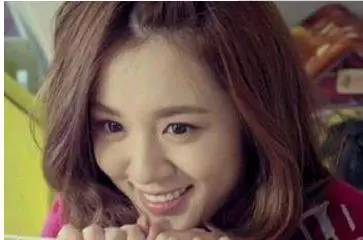 胡歌|她堪称娱乐圈中“吻霸”，曾把胡歌吻到吐，把张嘉泽亲到嘴肿