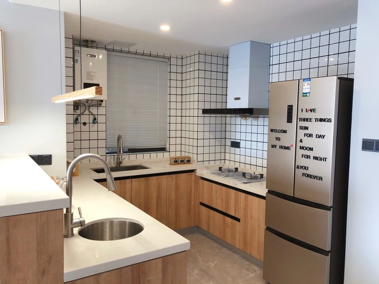 冰箱放置哪里更合适?专业人士从这四大方面分析,收获满满值得借鉴