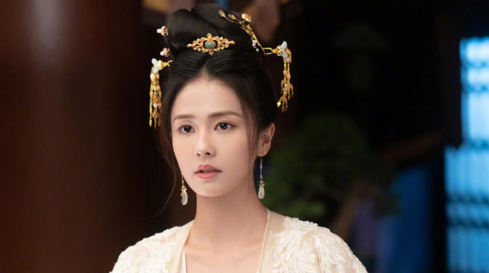 大S|最受泰国欢迎艺人排行，白鹿和龚俊上榜，看到冠军，果然是他们俩