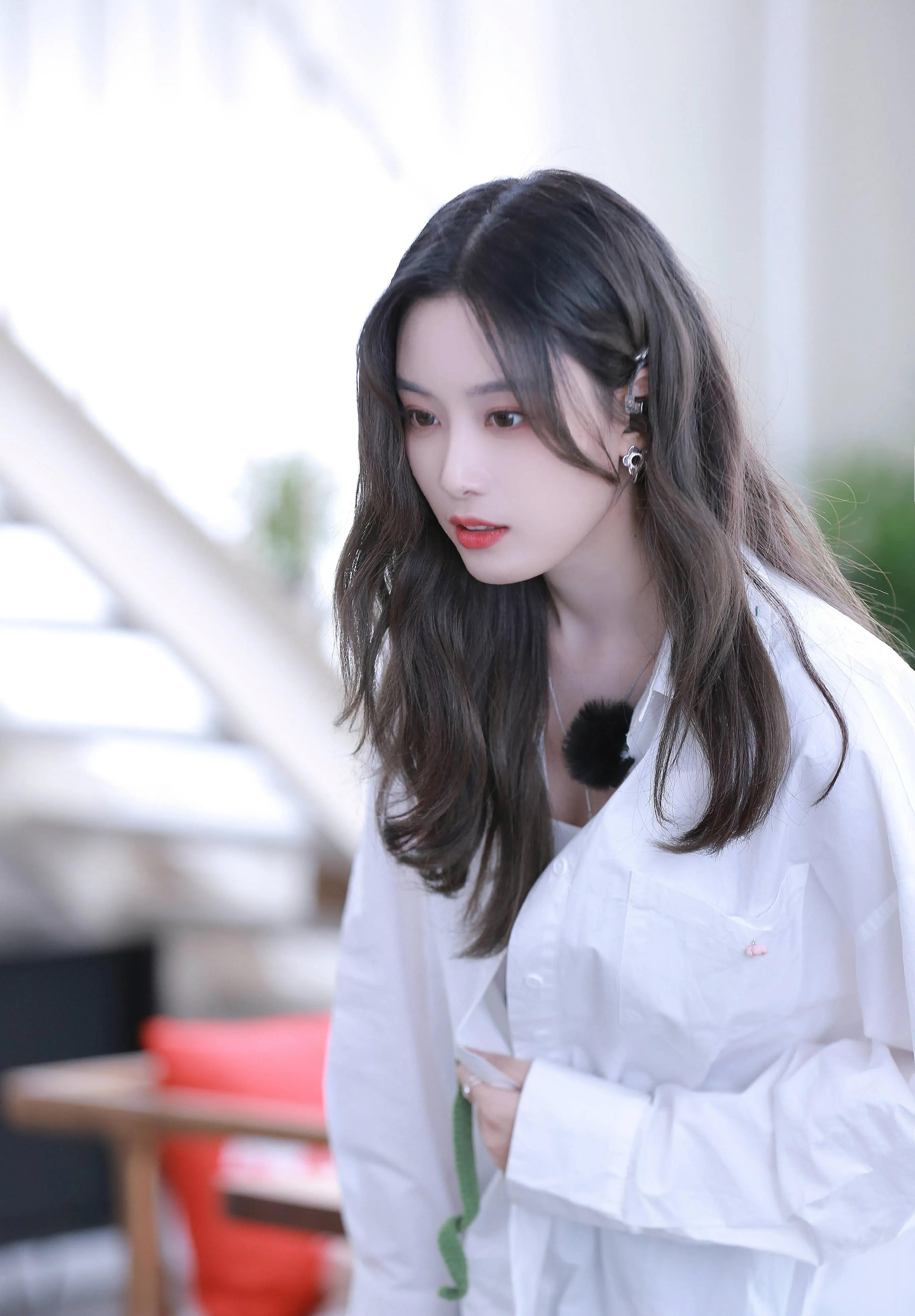 徐艺洋美图20张,每一张定格一份美好