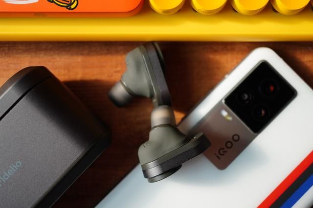 |对标同类旗舰产品 降噪音质超级能打 飞利浦Fidelio T1使用体验