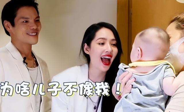 向太|向太豪气请客聚餐,向华强幼子向佑被曝图,身形肥硕与向佐差别大