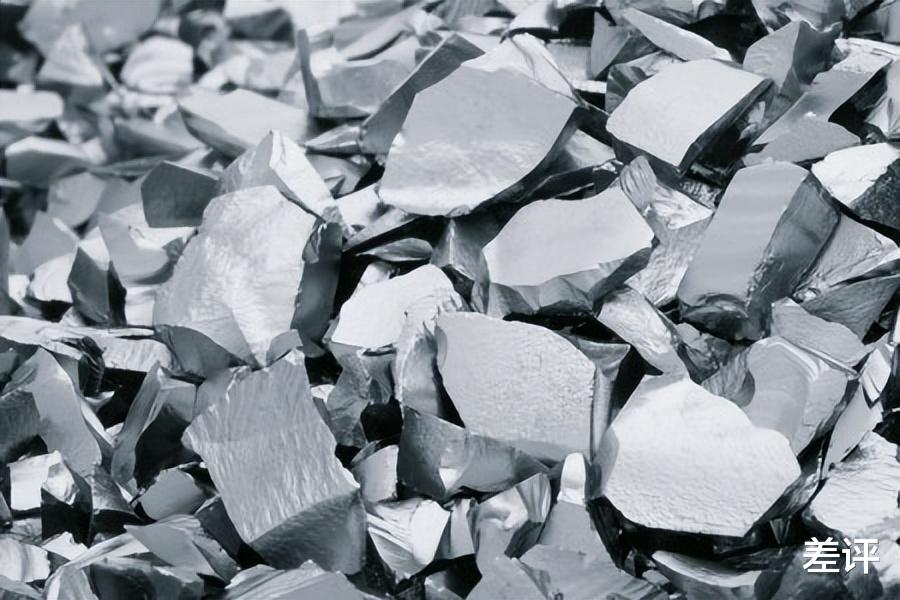 芯片|苹果华为都在搞胶水芯片,这事得怪晶圆太圆了