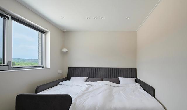 底层115㎡装出大平层效果?白+灰,清爽养眼,巧用色调装出大宅范