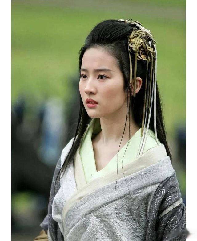 虞姬|鸿门宴传奇里刘亦菲的古装扮相，饰演虞姬