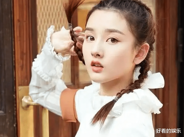 胡歌|没等来胡歌版的《仙剑4》，却迎来他的新作，搭档黄磊、宋祖儿