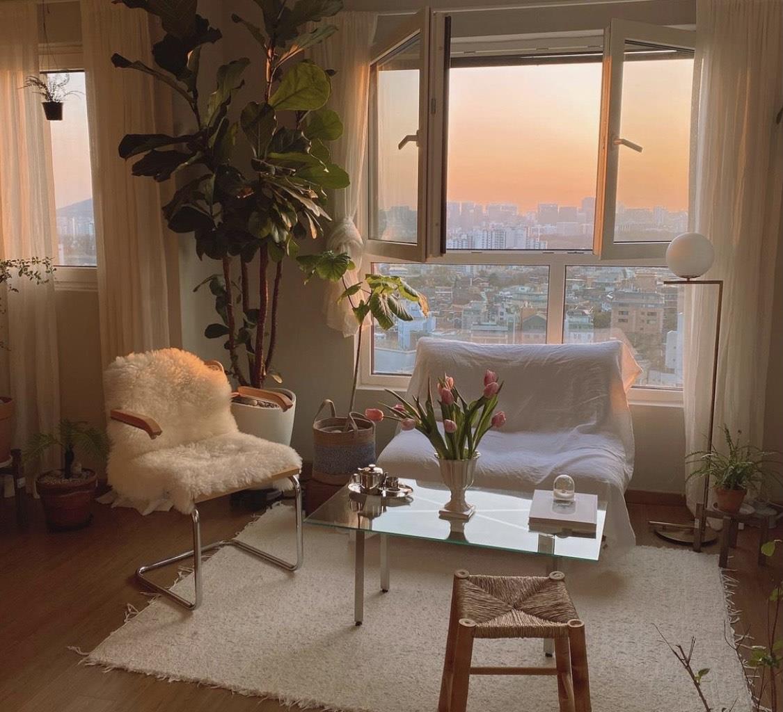 韩国精致小二层，芝麻大空间布置得温暖治愈，一个人依旧不愿将就