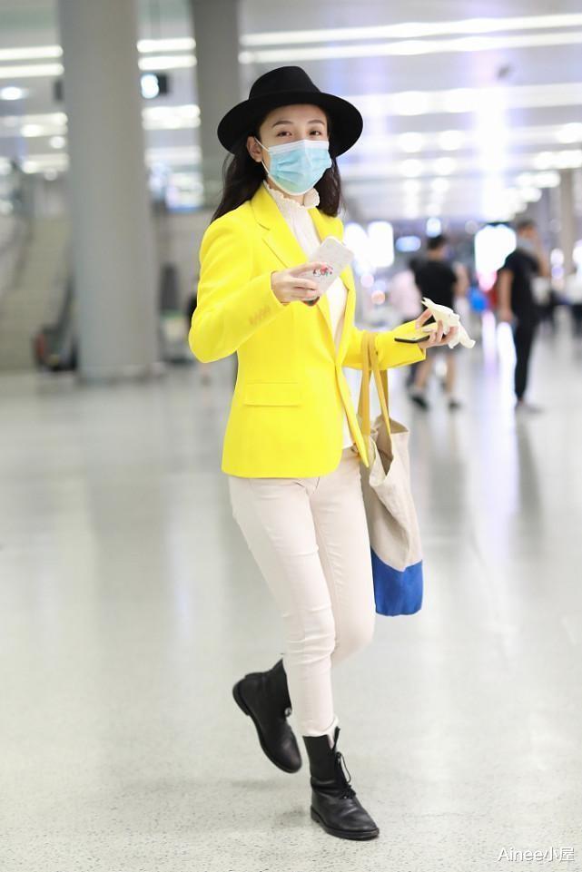 商品房预售|吴倩真没有30+的感觉,荧光色西装配白衬衫,素颜气质也挺甜