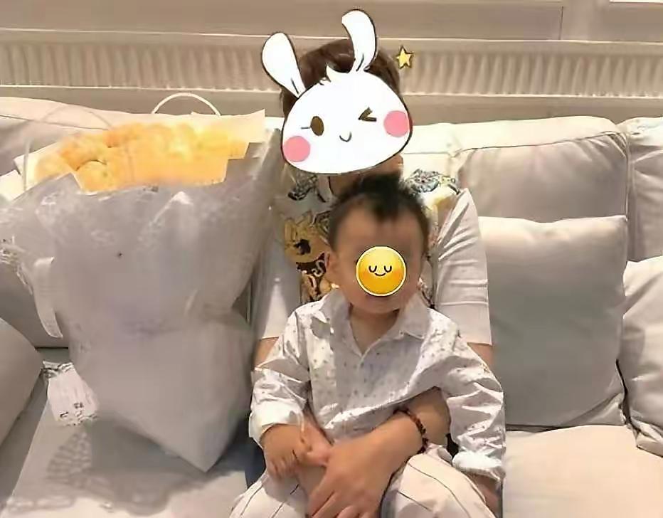 小S|小S新年携全家悉尼游玩,老公许雅鈞贴心陪同,一家五口温馨有爱